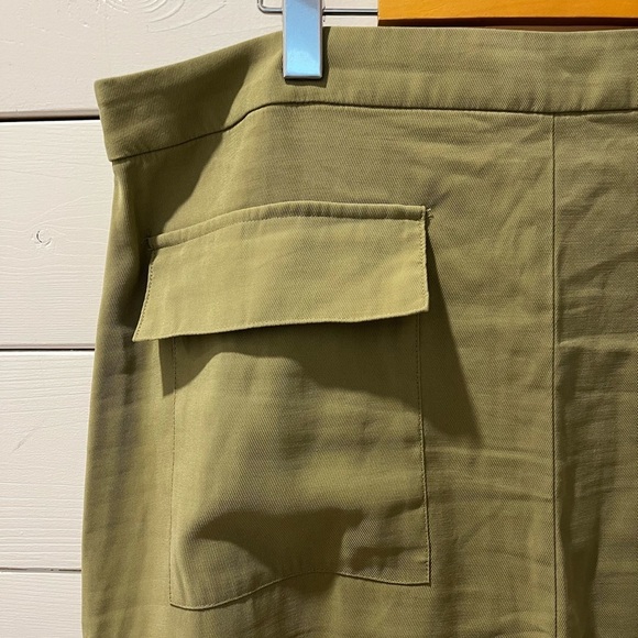 Khaki Pencil Skirt – C&A – EUR 46 💚 - Picture 6 of 9